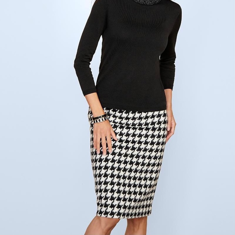 Talbots - Wool Blend Houndstooth Pencil Skirt - 10 - Picture 2 of 9